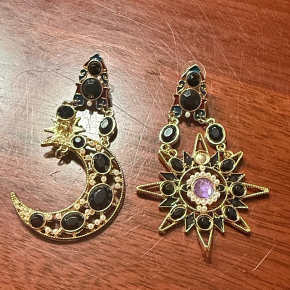Jewelry - Gold and Black Celestial Earrings